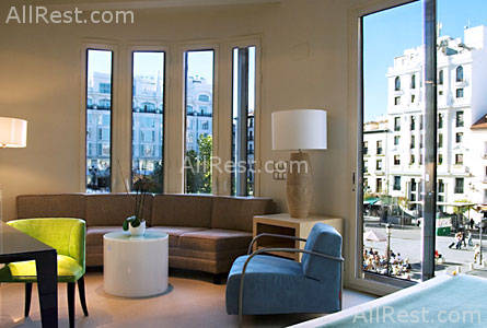 Room Mate Alicia 13